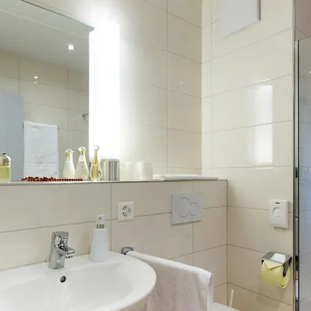 Apartment Sleeps 4 Wifi T425788 Sevelen