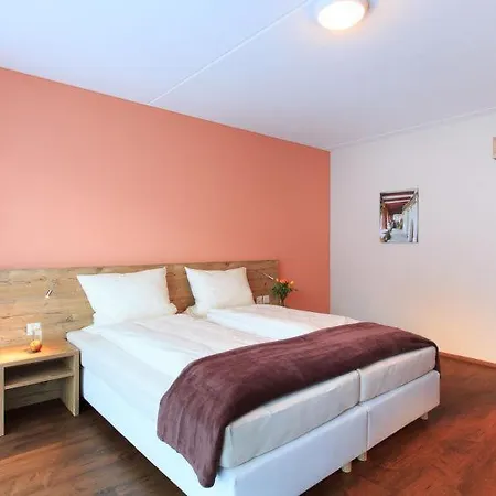 Sleeps 4 Wifi T425788 *